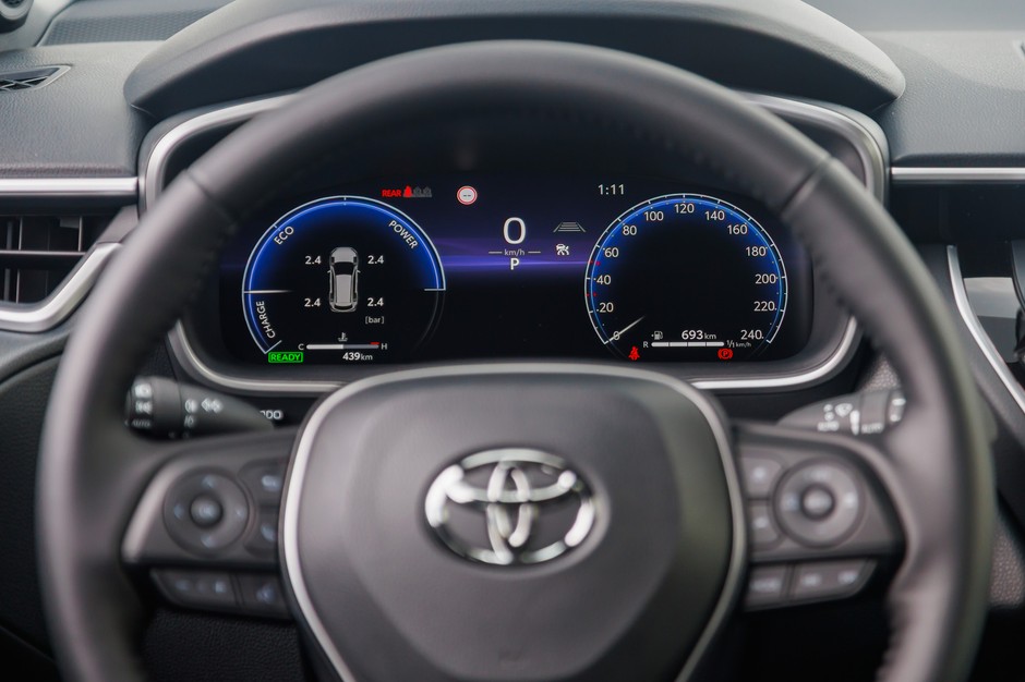 Toyota Corolla Cross Executive 2.0 Hybrid Dynamic Force 178 KM AWD-i e-CVT