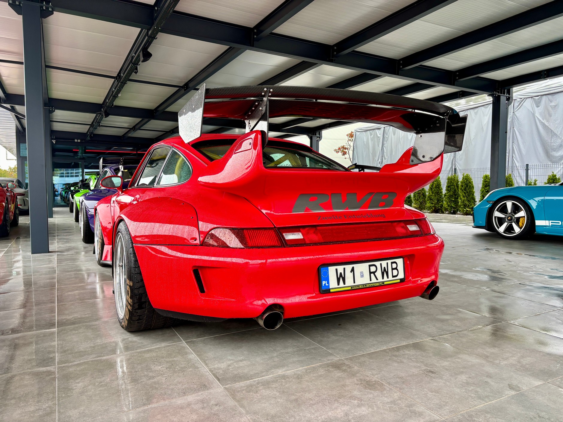 Otwarcie nowej siedziby 911 Garage i budowa kolejnego RWB