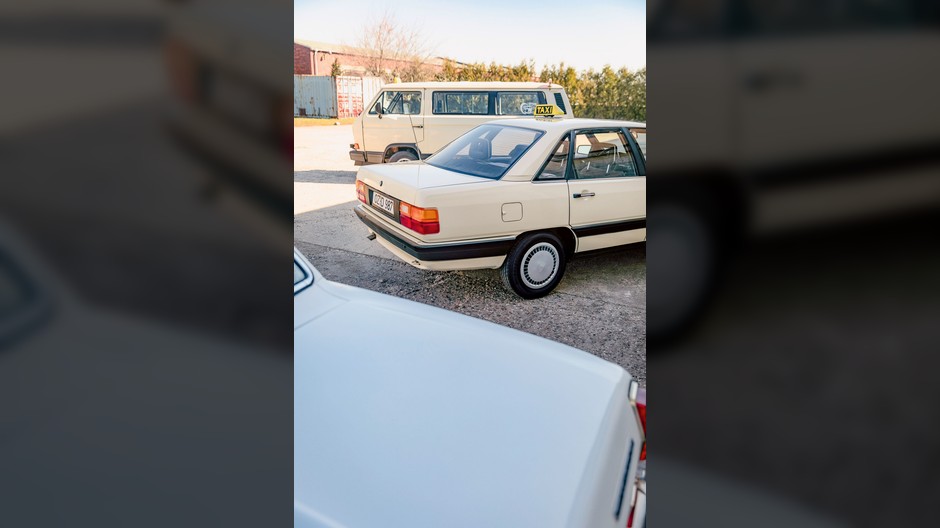 Audi 100