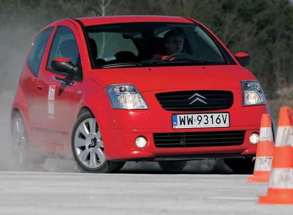Citroen C2 VTS (2004-10) – często paskudnie trzeszczy wnętrze, bardzo twarde zawieszenie
