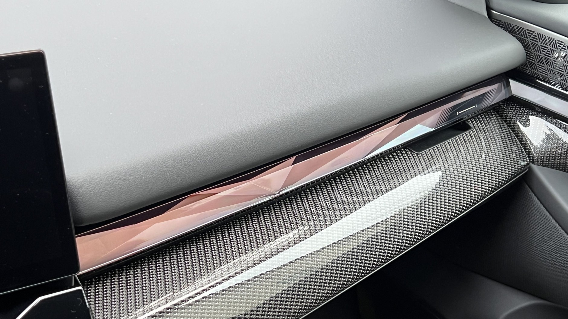 BMW serii 5 (ósma generacja; kod G60; wersja 550e xDrive)