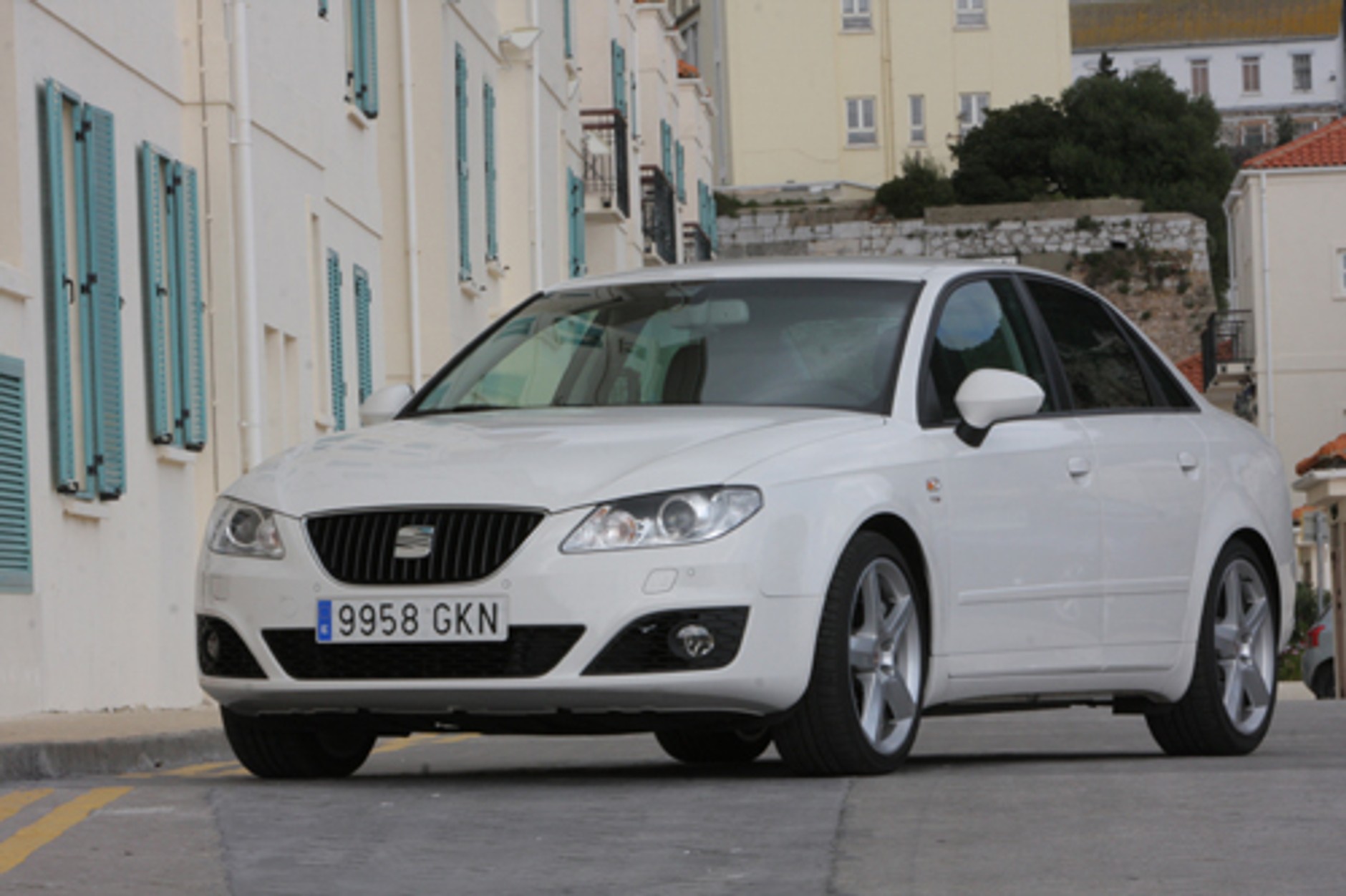 Seat Exeo 2.0 TSI - Udany kuzyn rodziny Audi