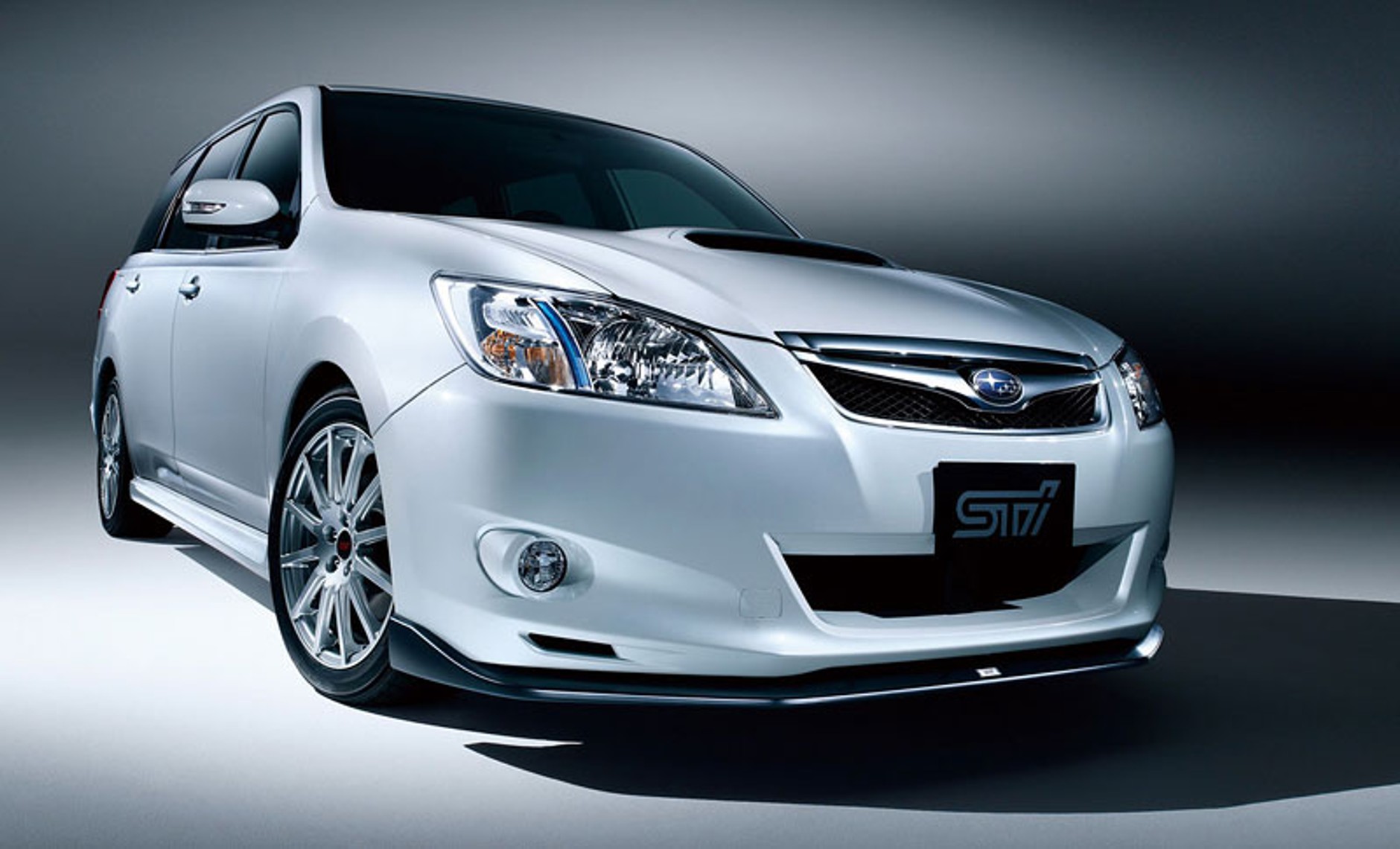 Tokio 2009: Subaru Exiga 2,0 GT tuned by STI