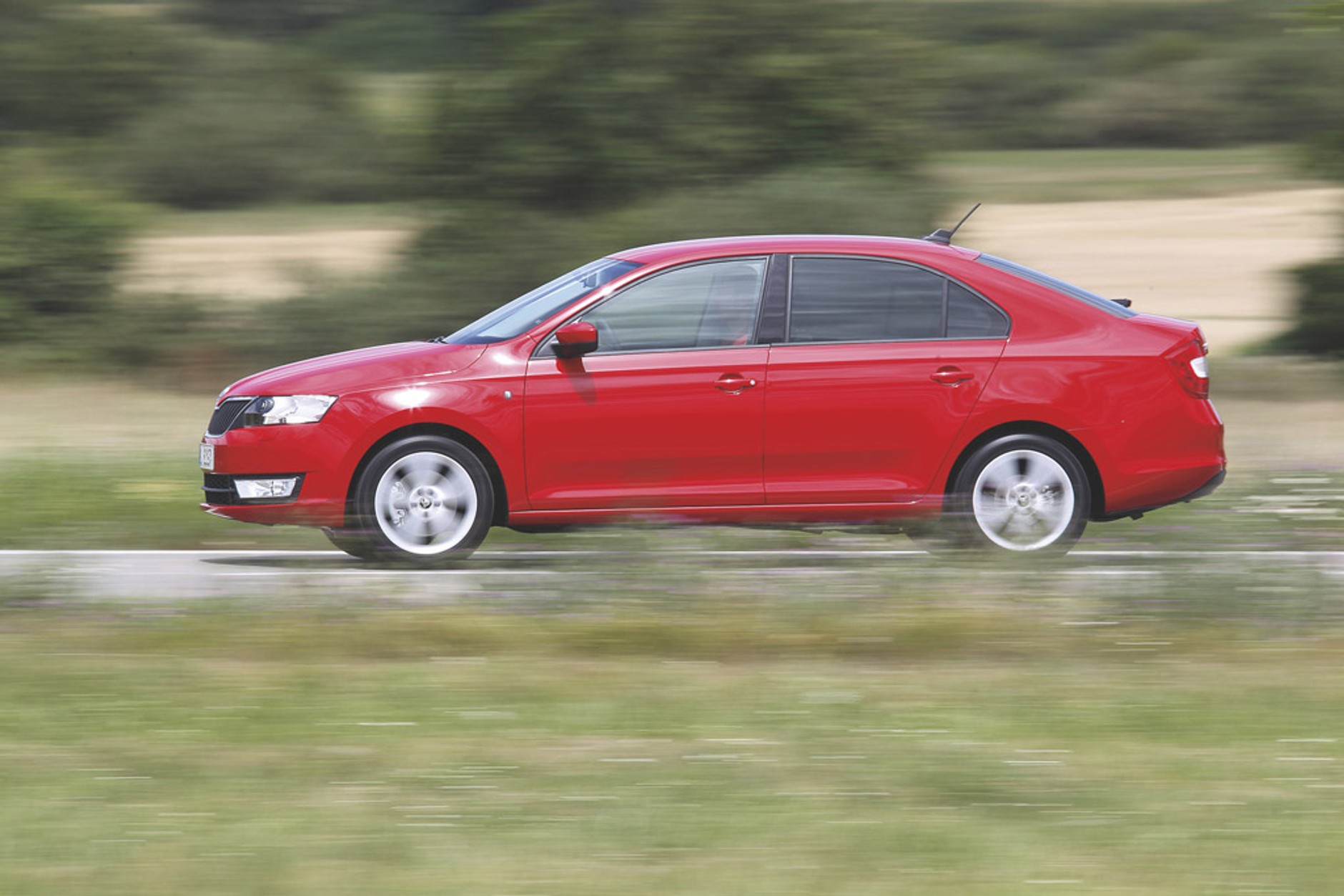 Dacia Lodgy kontra Kia ceed i Skoda Rapid: rodzinne auta w dobrej cenie