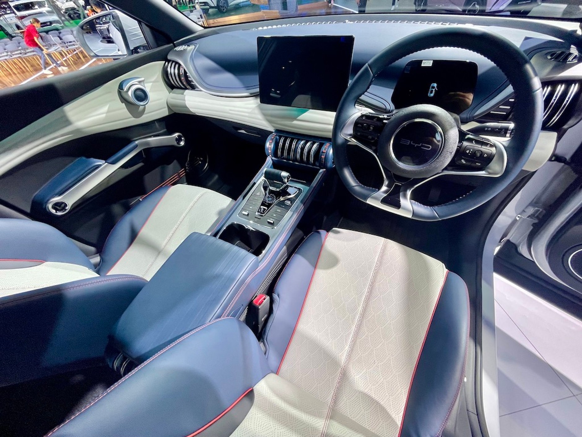 Salon w Bangkoku 2024 – auta chińskie