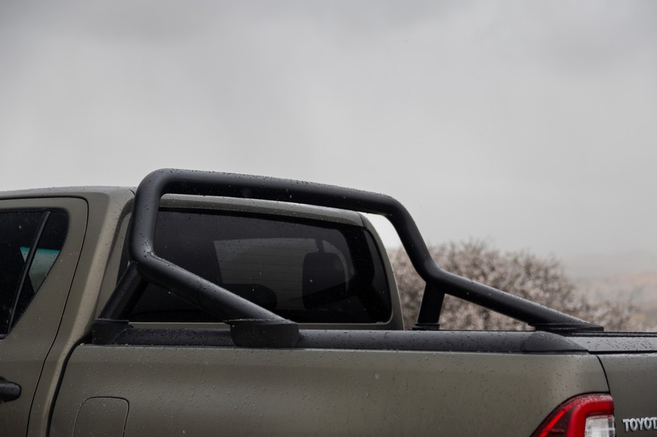 Toyota Hilux MHEV