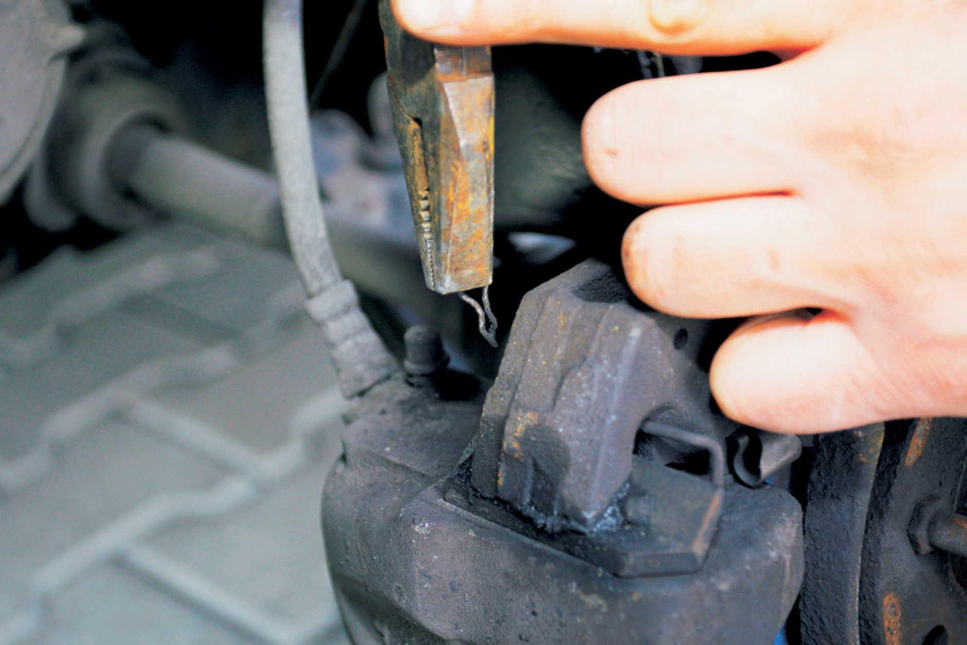 Wymiana klocków i szczęk hamulcowych: to naprawdę nie jest trudne