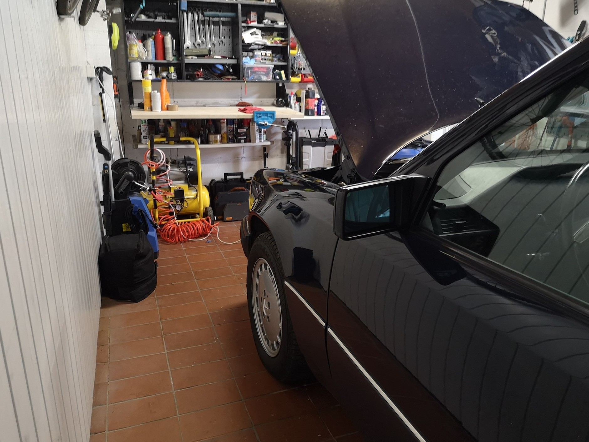 Garaż wciąż jest najskuteczniejszą ochroną dla samochodu.