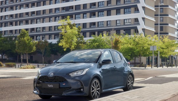 Toyota Yaris otrzymała kilka nowości. Z tej okazji sprawdzamy jej nowe ceny