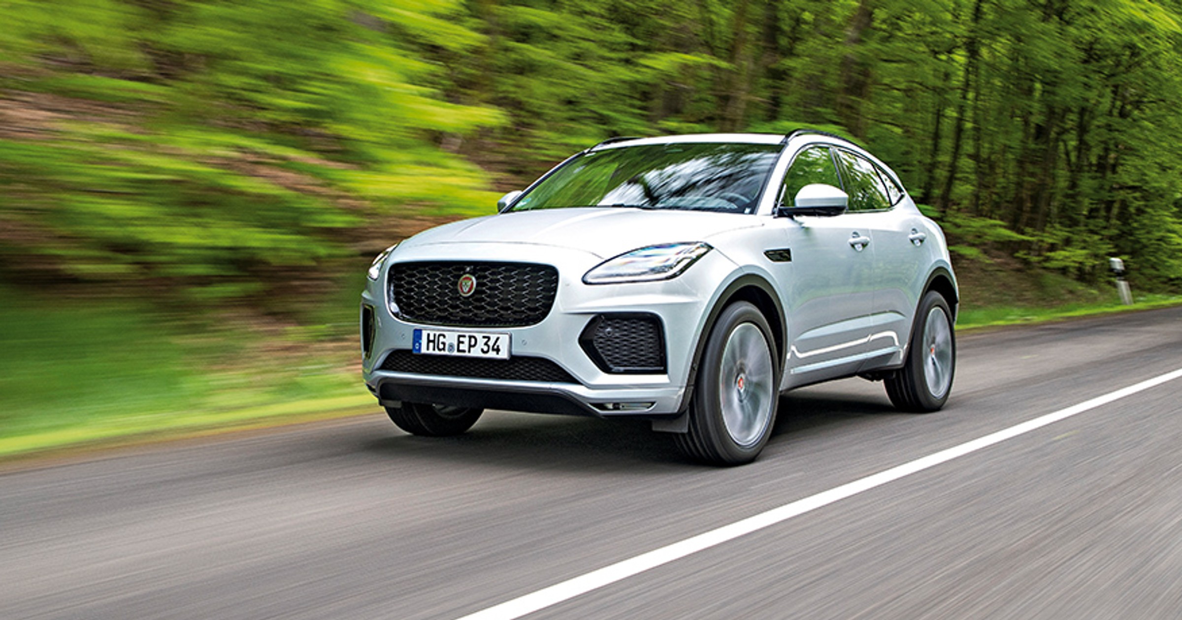 Jaguar E-Pace P300e (2021)