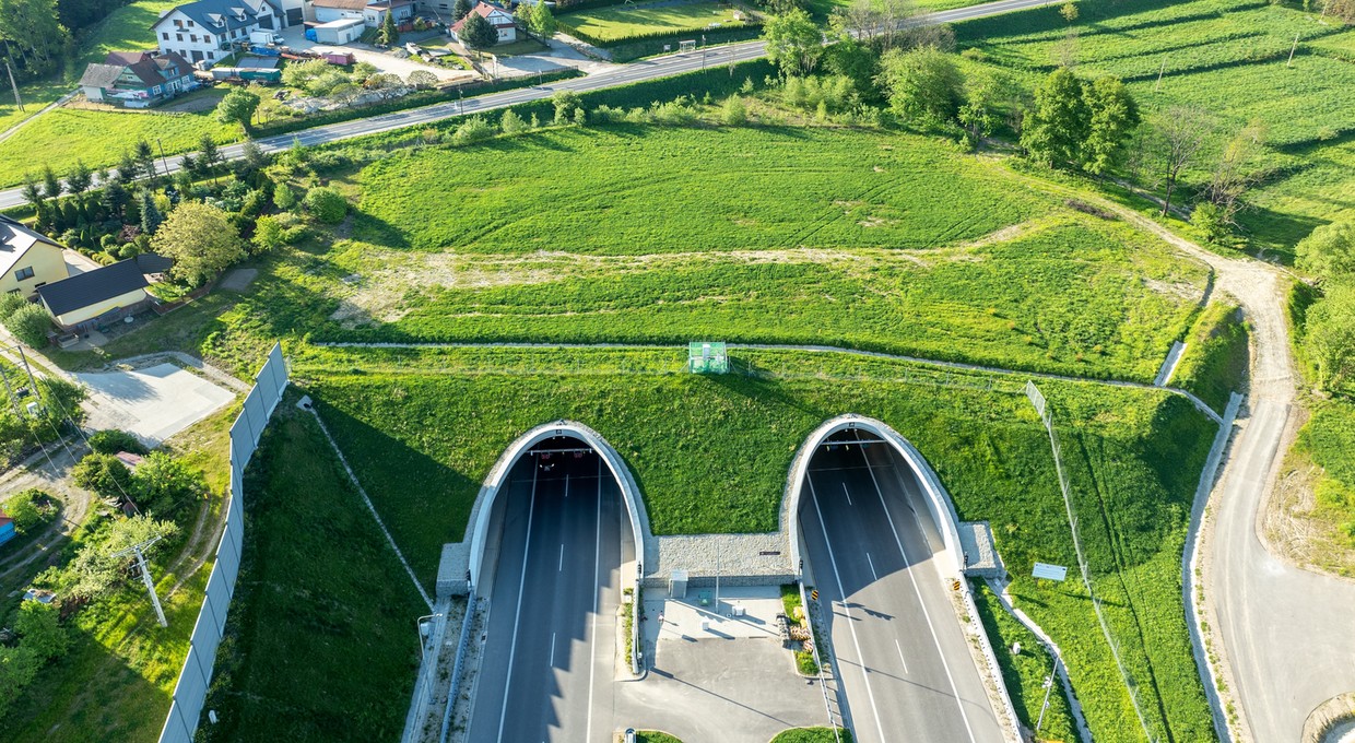 Tunel im. Marii i Lecha Kaczyńskich bije rekordy. Odmienił kluczową trasę w Polsce