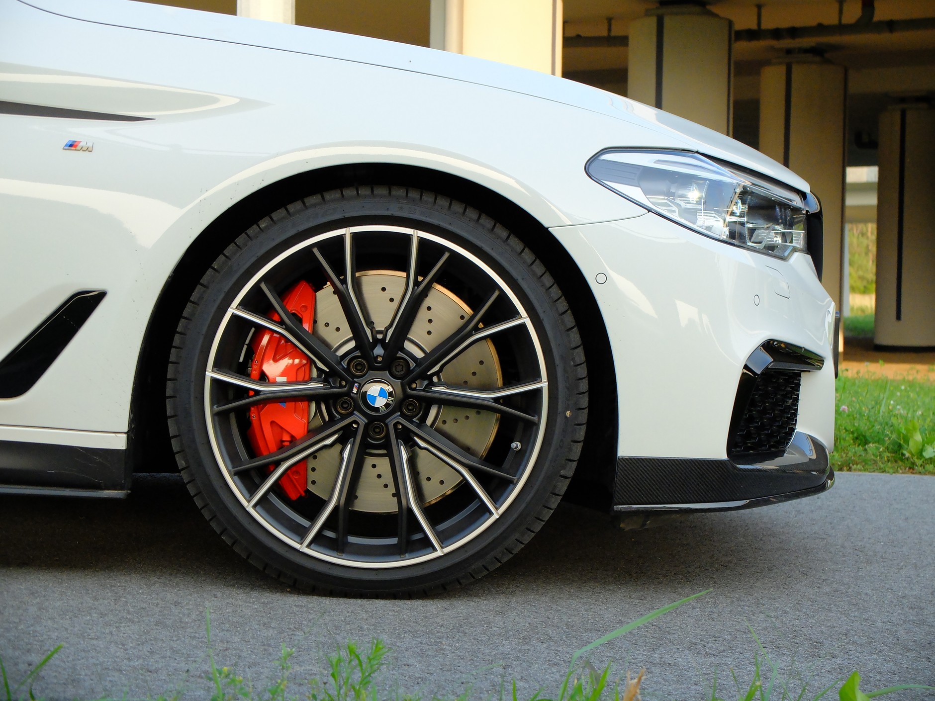 BMW M550i xDrive
