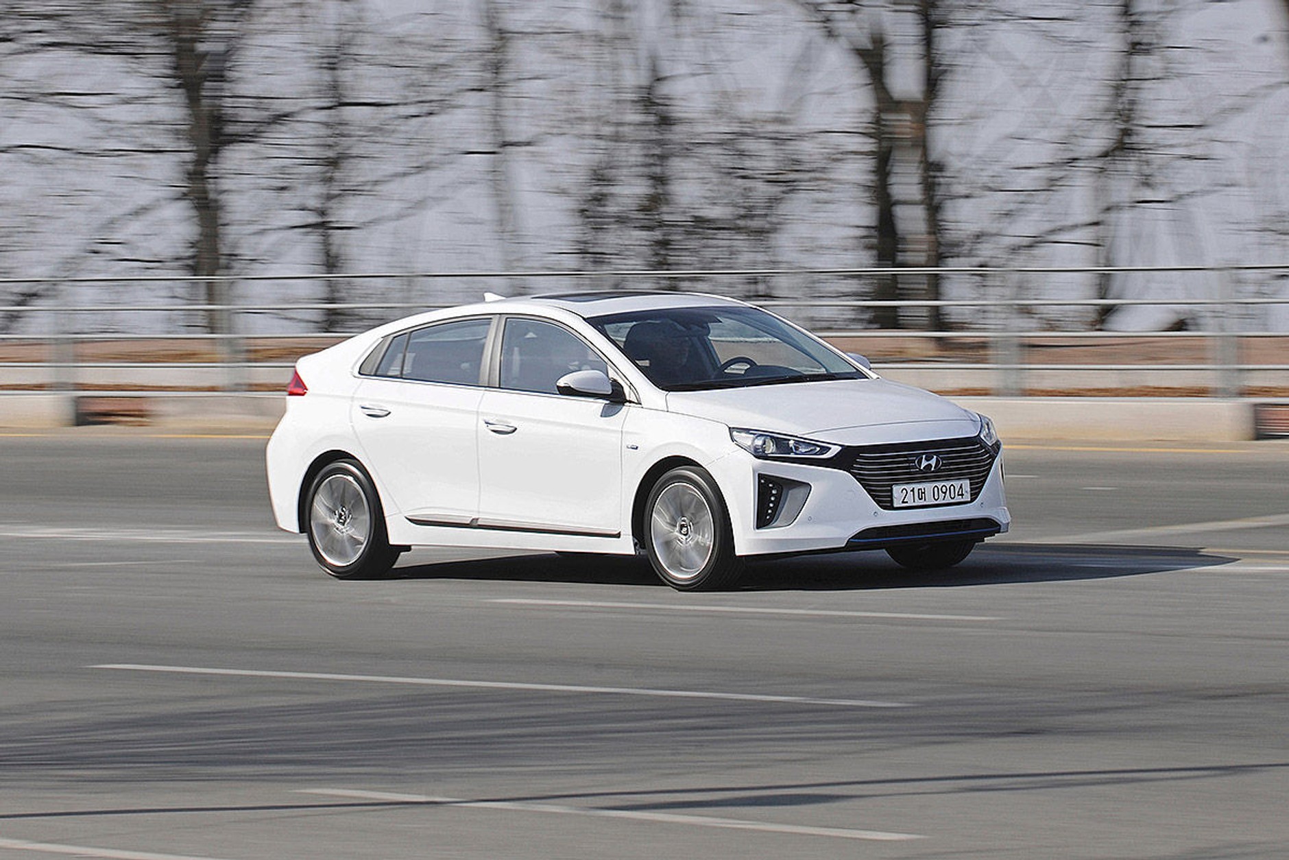 Hyundai Ioniq - nowa hybryda z Korei