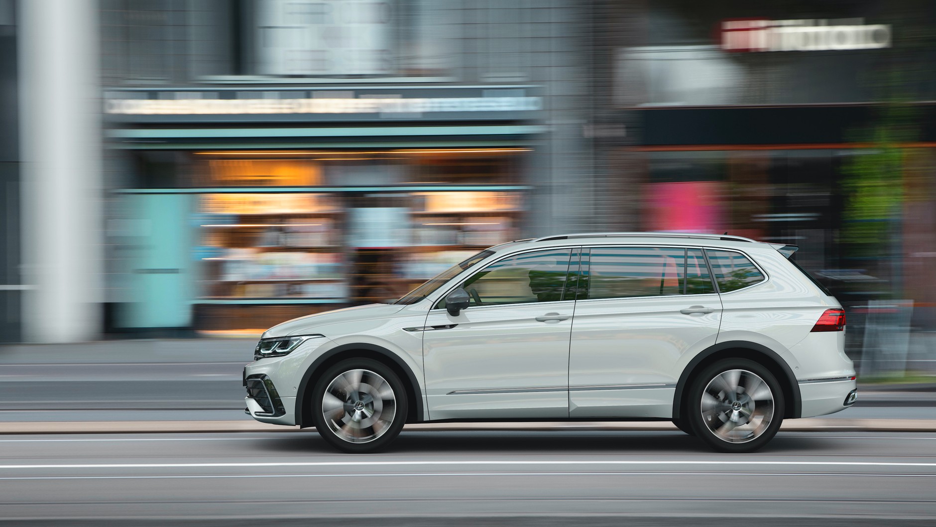 Volkswagen Tiguan Allspace – czas na zmodernizowaną długą wersję