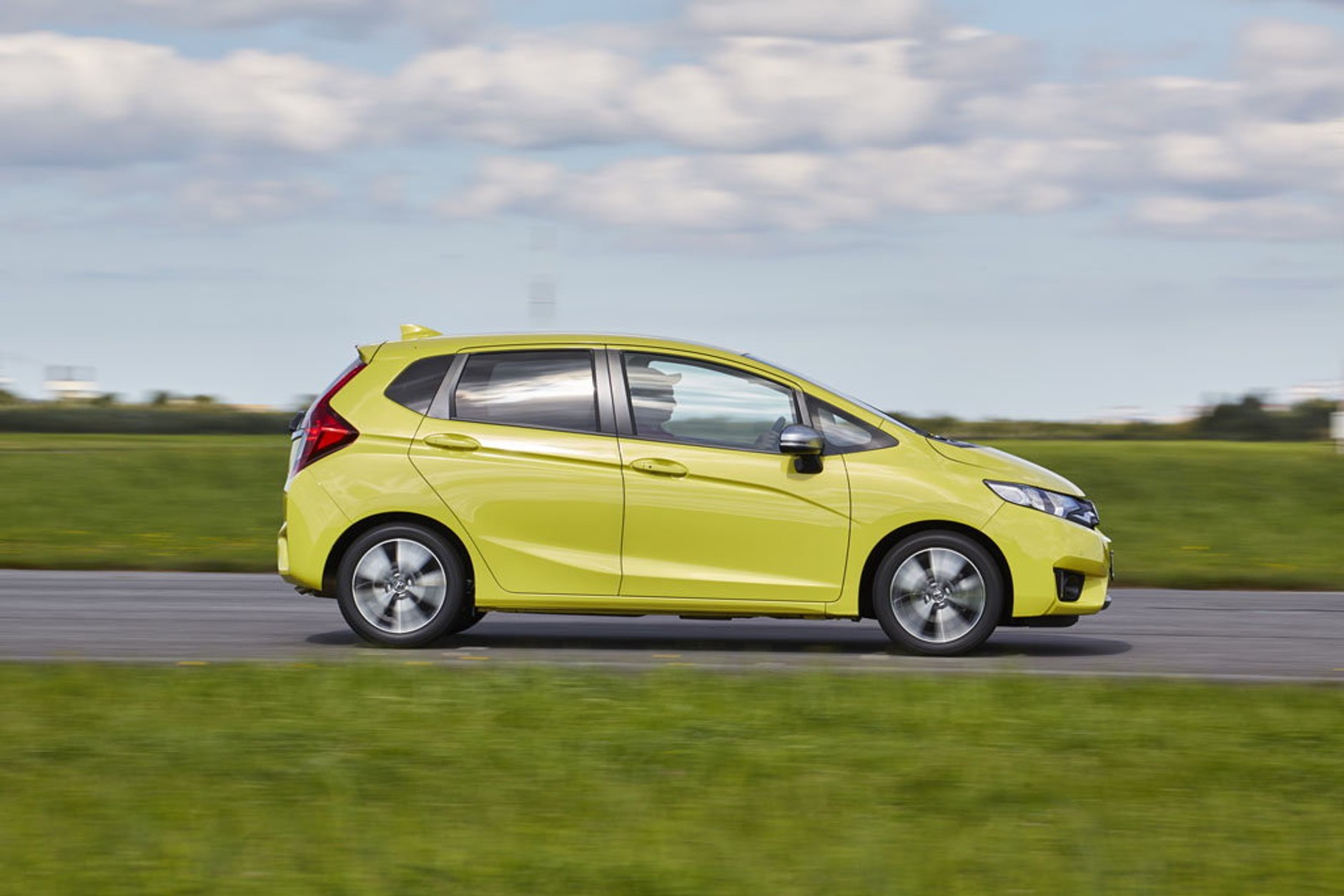 Test Hondy Jazz - dużo miejsca, mało pary