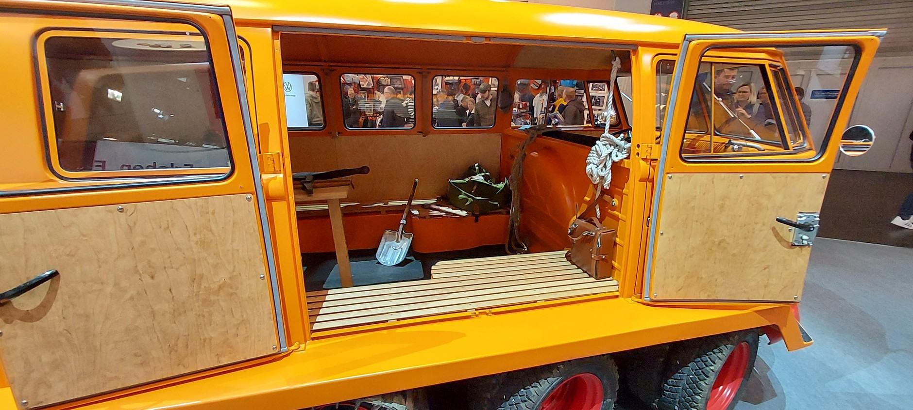 VW T1 na gąsienicach