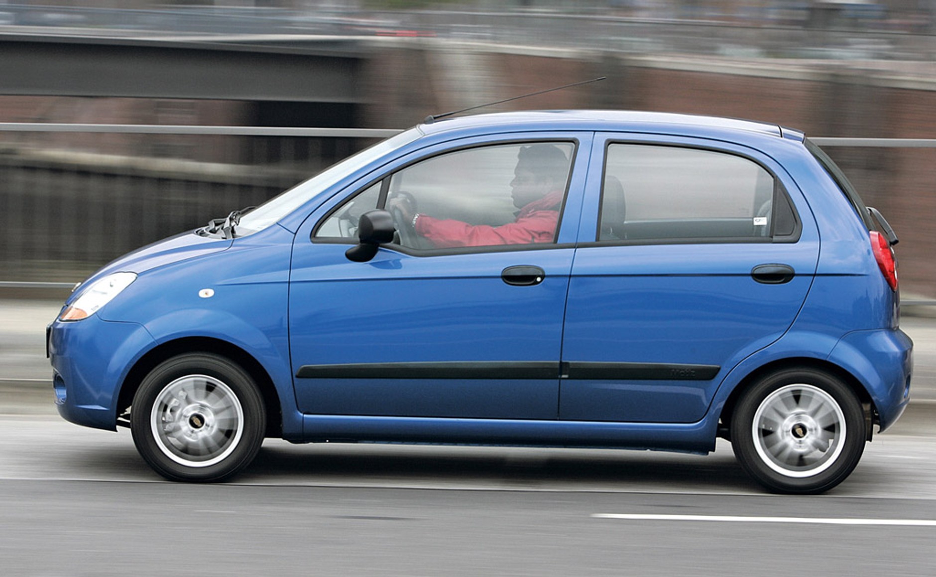 Poznaj samochody o najwyższej i najniższej mocy