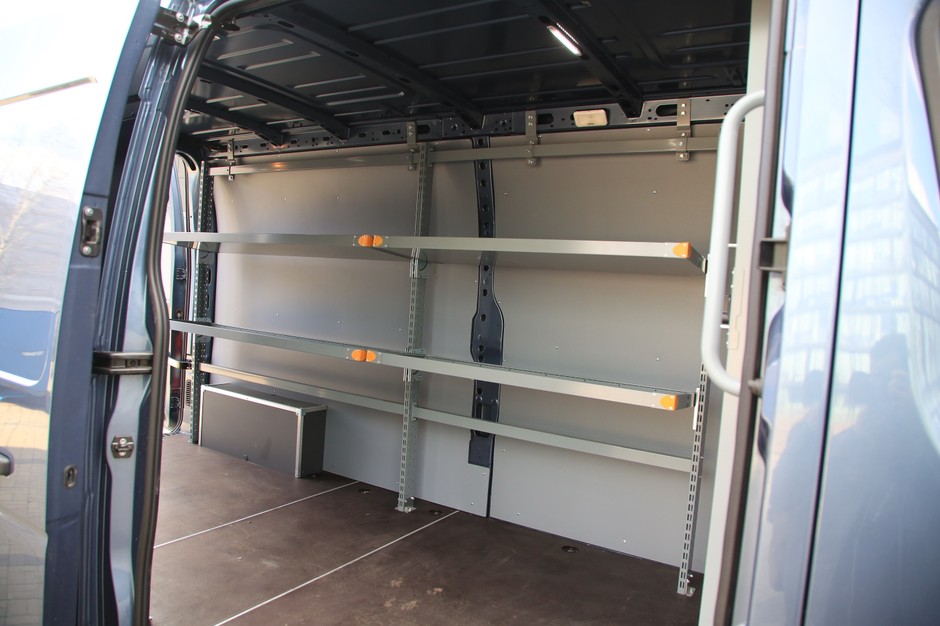 Renault Master 2019 zabudowa kurierska