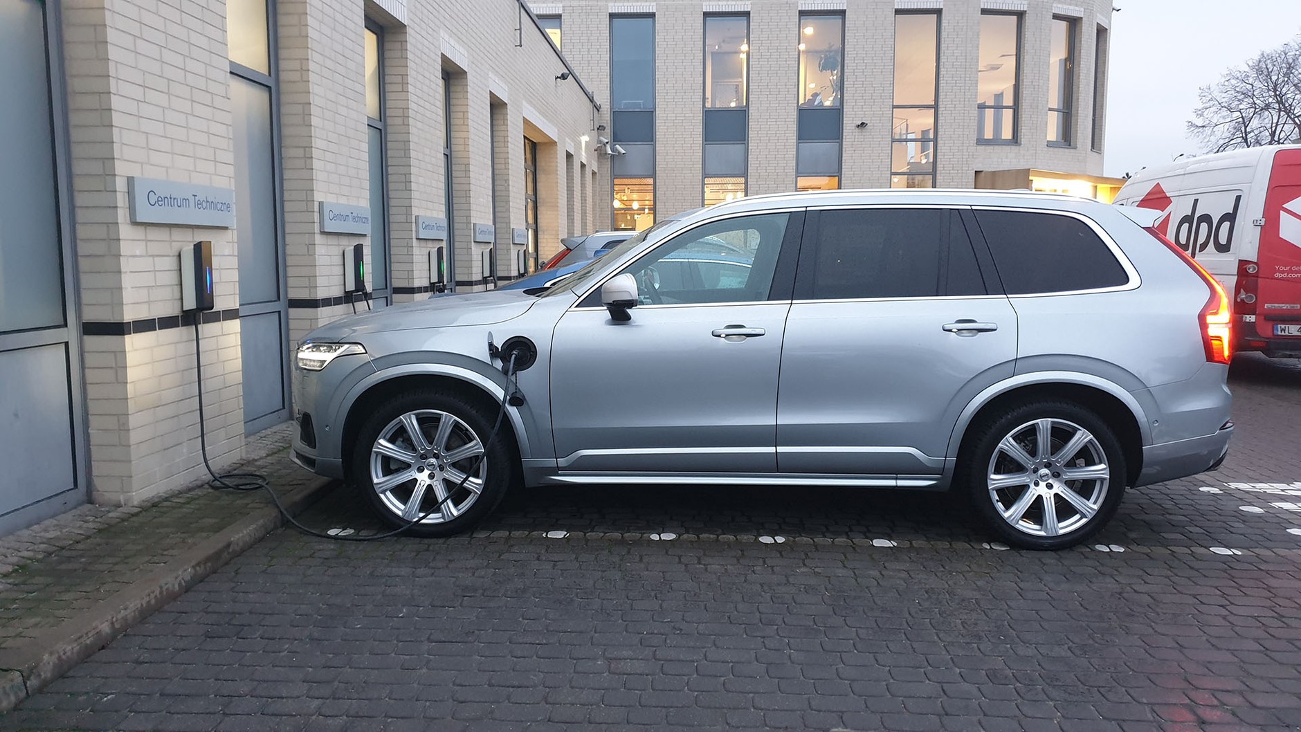 Volvo XC90 – która hybryda będzie lepszym wyborem