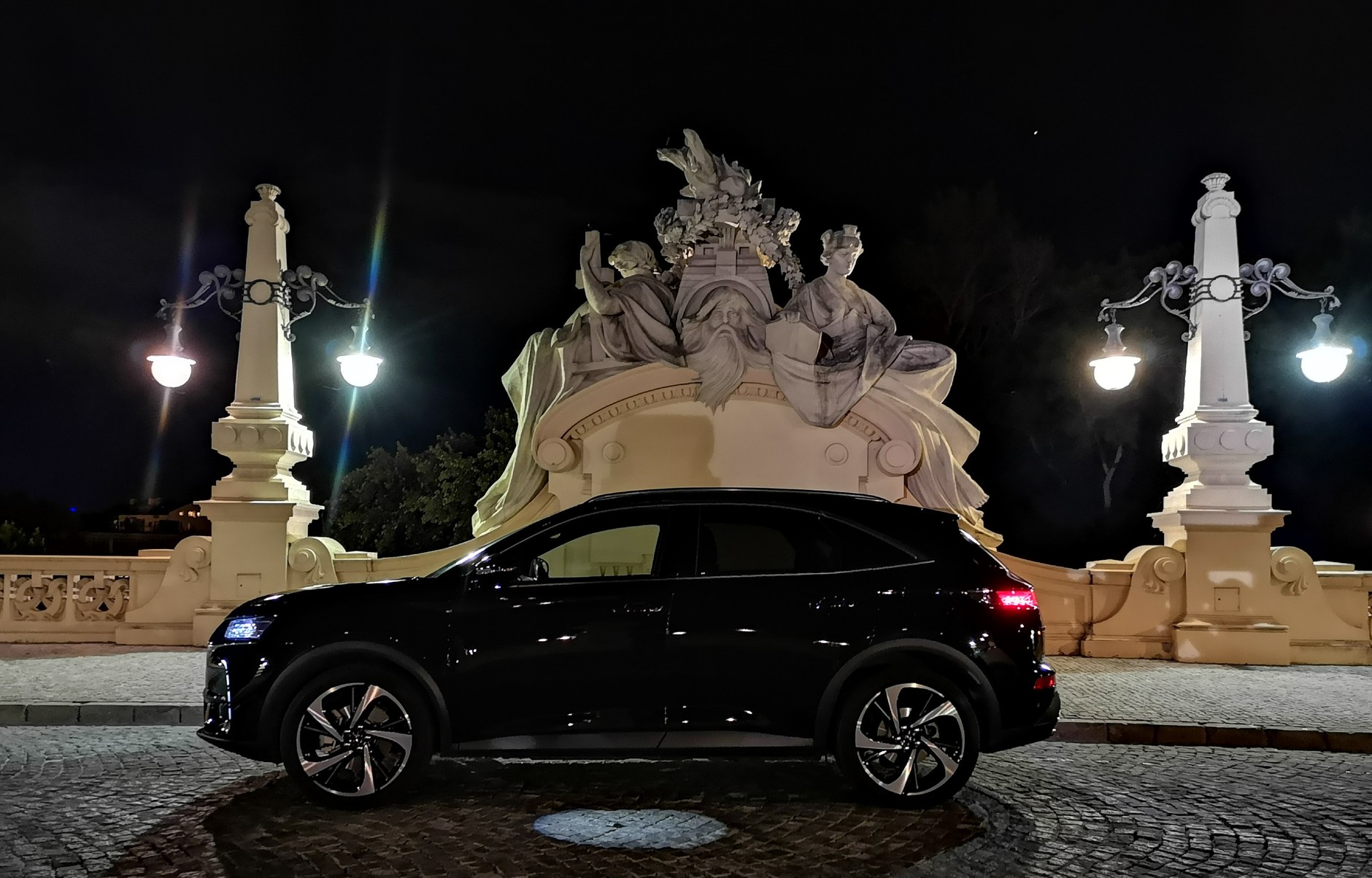 DS7 Crossback E-Tense 300 Rivoli