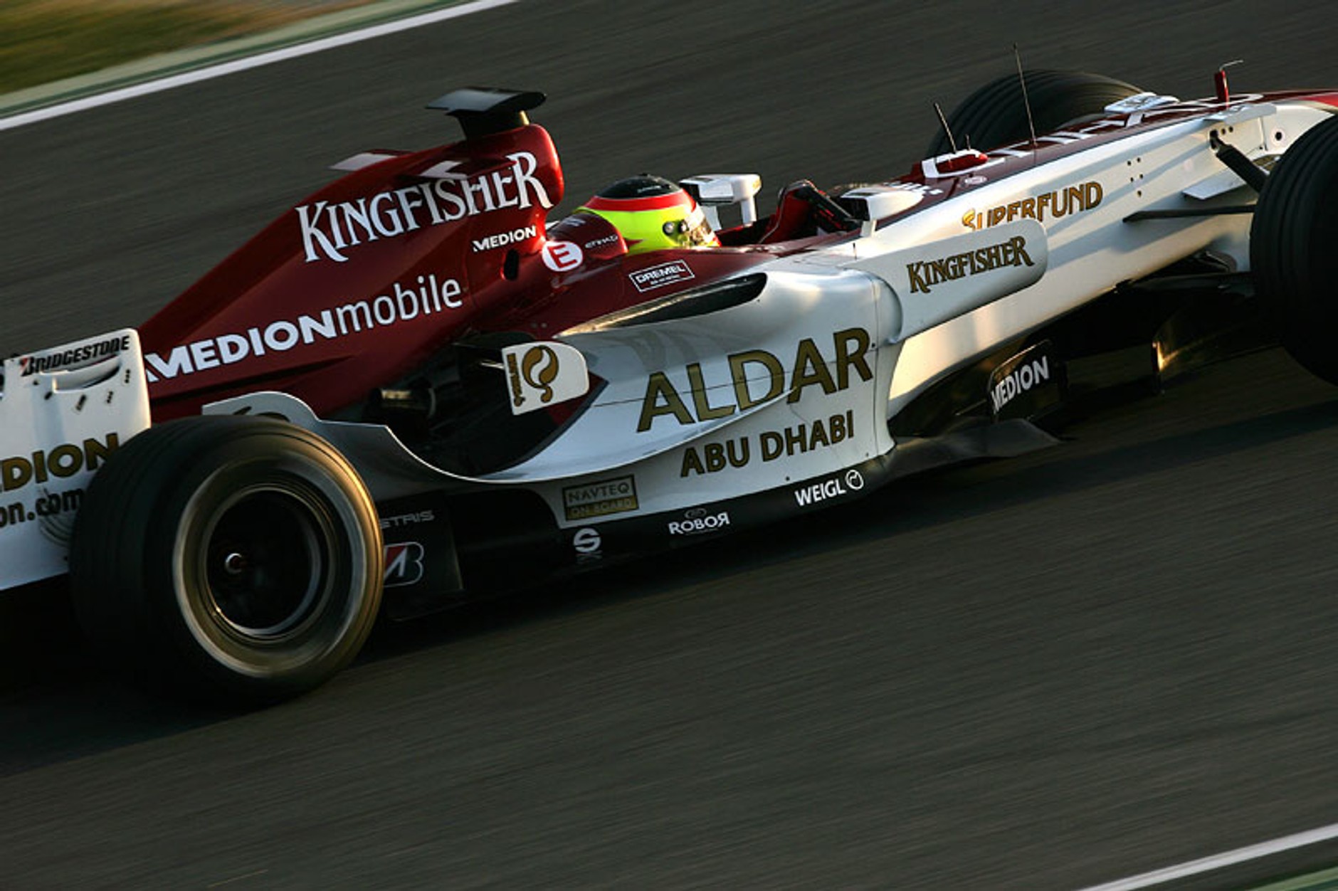 Formuła 1: Fernando Alonso pokazał klasę w Jerez (fotogaleria z testów)