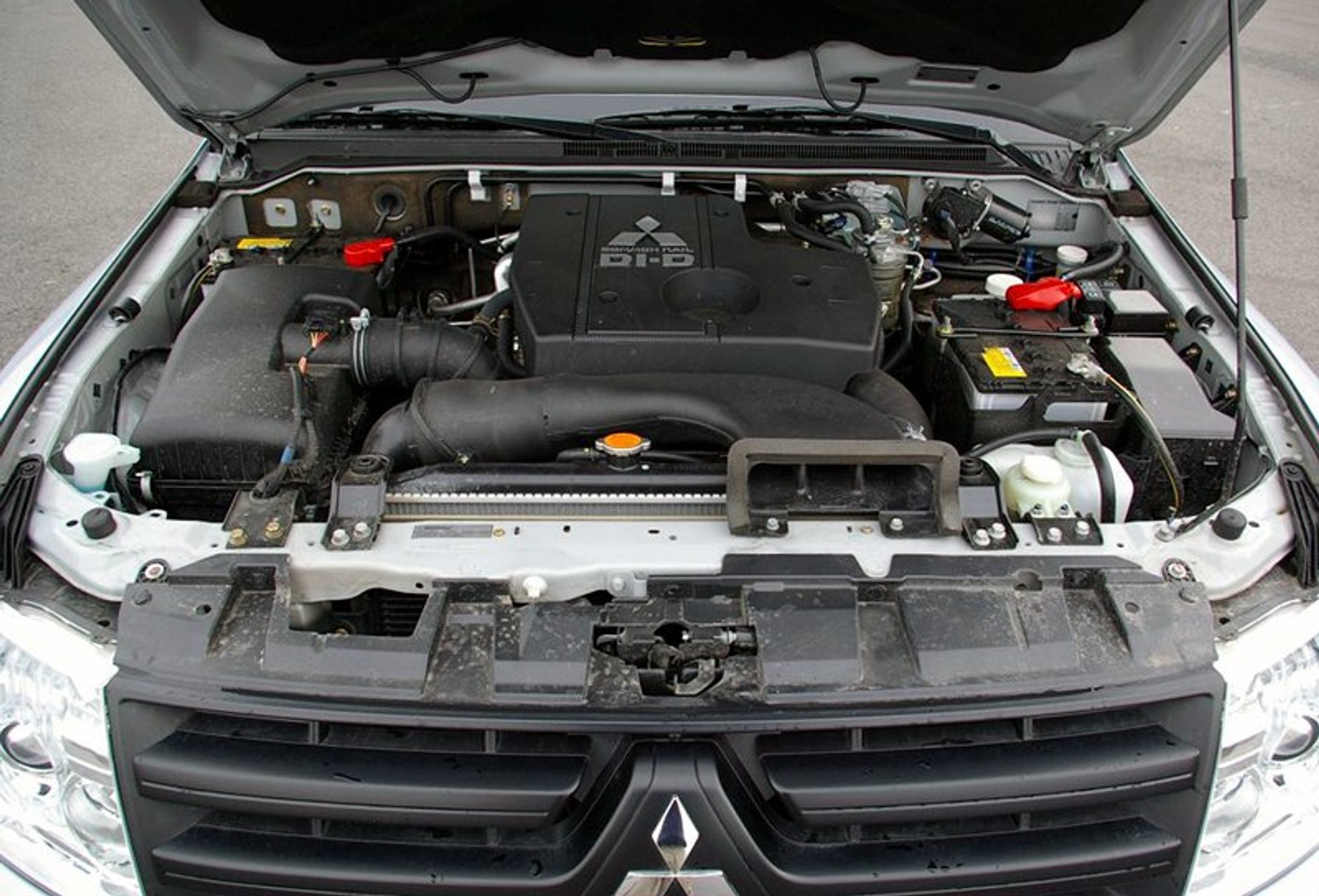 Mitsubishi Pajero 3.2 DI-D SWB – zwinna jaszczurka