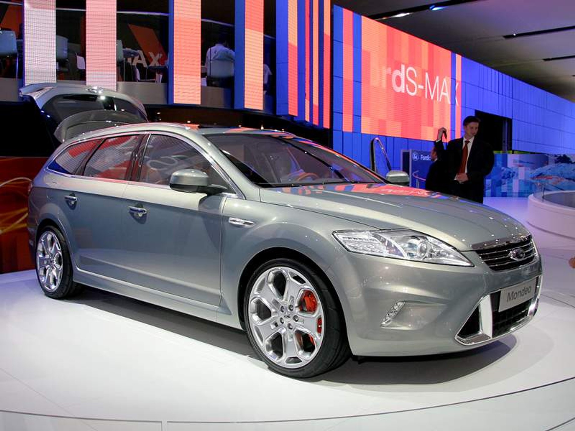 Paryż na żywo: fotogaleria z targów – Drugi dzień targów