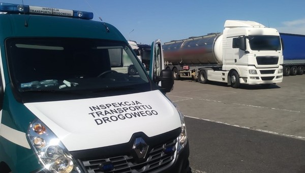 Kierowcy ciężarówek z winem spieszyli się na Białoruś. Patrol ITD ich nieco spowolnił