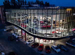 Sprzedaż nowych aut w pierwszym półroczu 2021 r. - liderem marka japońska