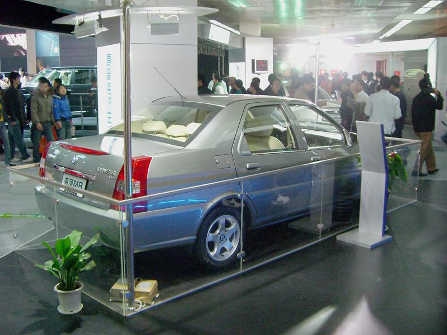 Pekin 2006 - fotogaleria z salonu oraz piękne modelki