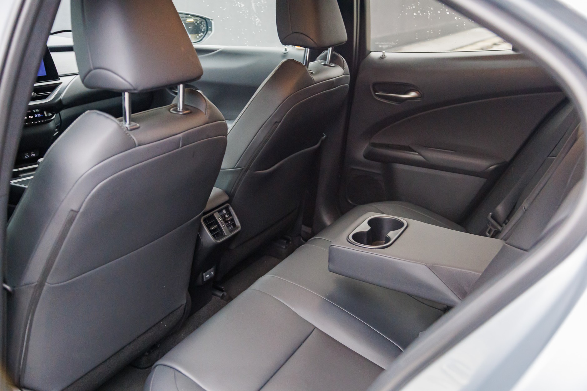 2024 Lexus UX300h