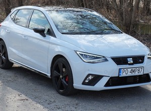 Seat Ibiza 1.0 TSI FR Black – atrapa sportowego auta?