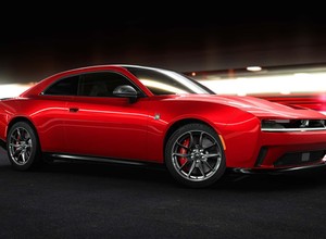 Nowy Dodge Charger już oficjalnie. Są dwie wersje. Żadna nie ma pod maską V8