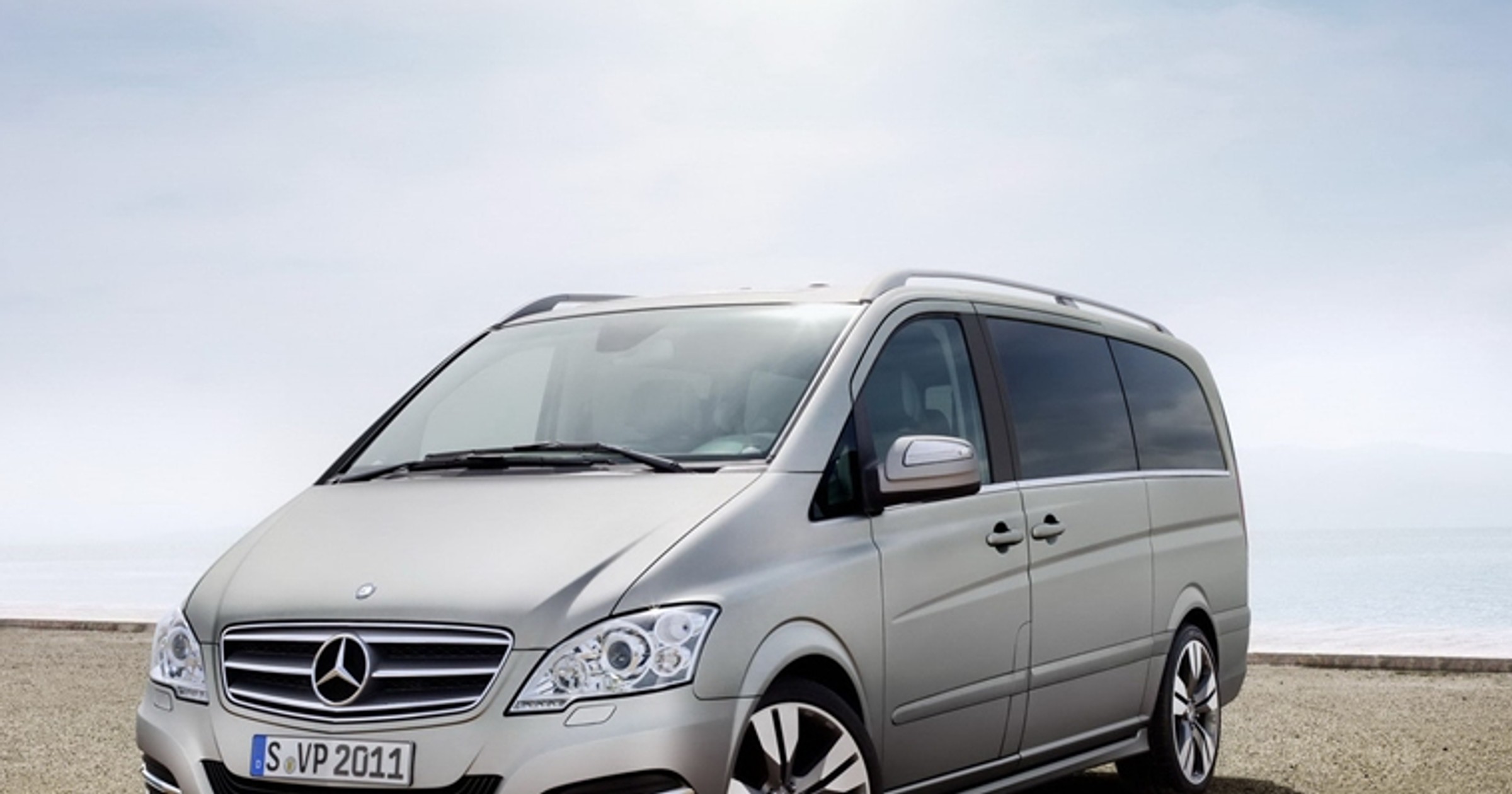 Mercedes Viano Vision Pearl to dostawczak na wypasie