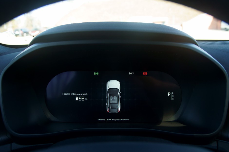 Volvo C40 Recharge P8