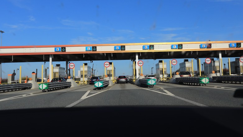 Bramki autostradowe (A2)