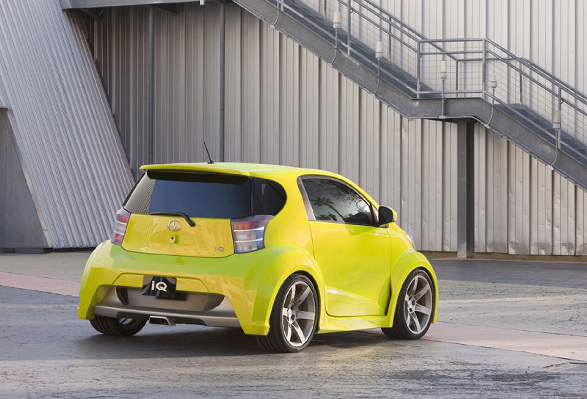 Scion iQ Concept: najmniejsza Toyota zmierza za ocean