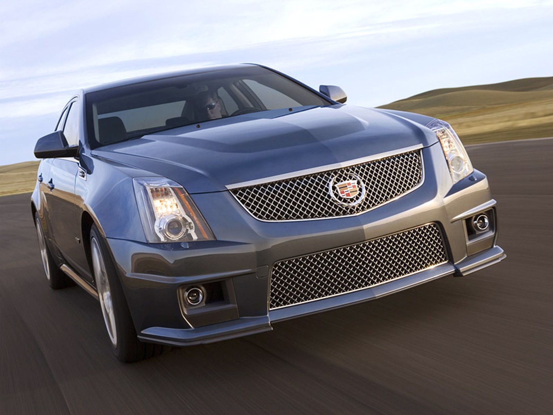 Cadillac CTS-V – oficjalne dane młota na ostre niemieckie sedany