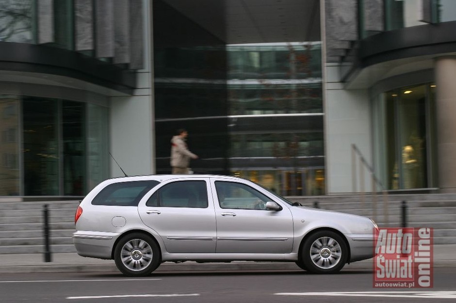 Lancia Lybra
