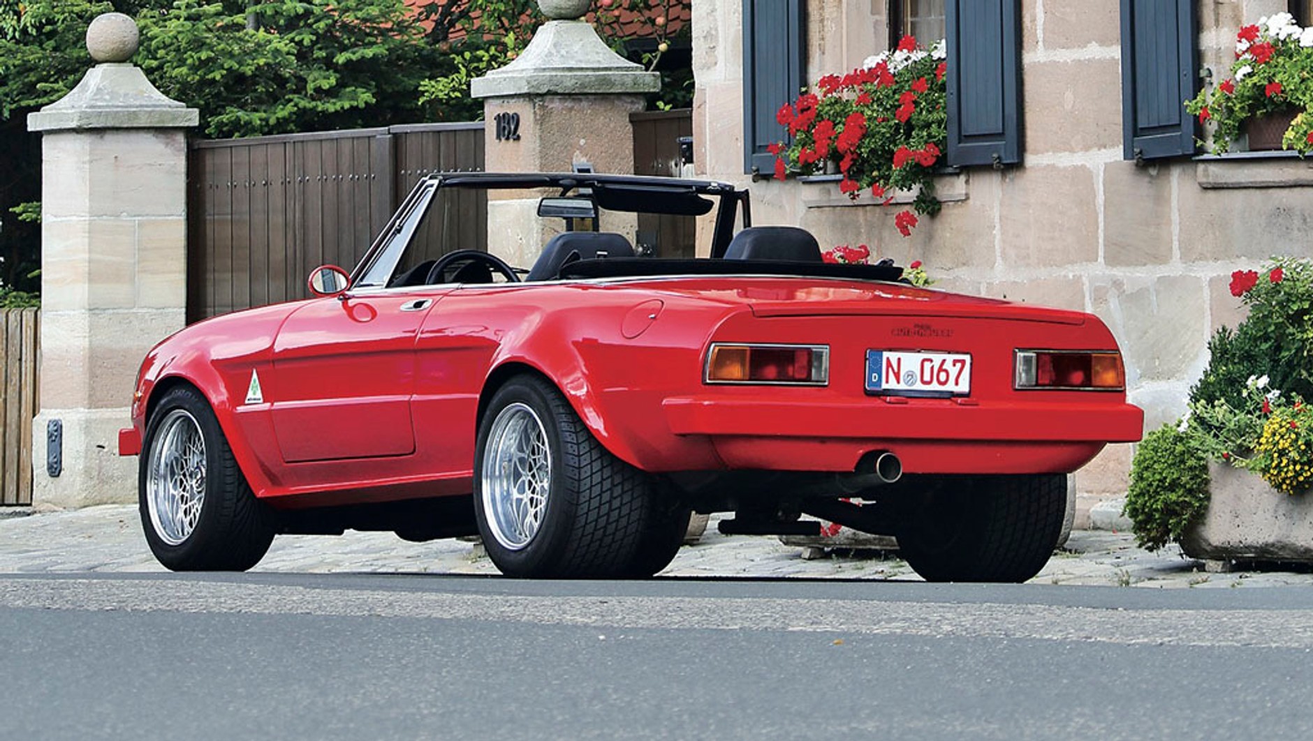 Perły tuningu lat 80. - Alfa Romeo Spider