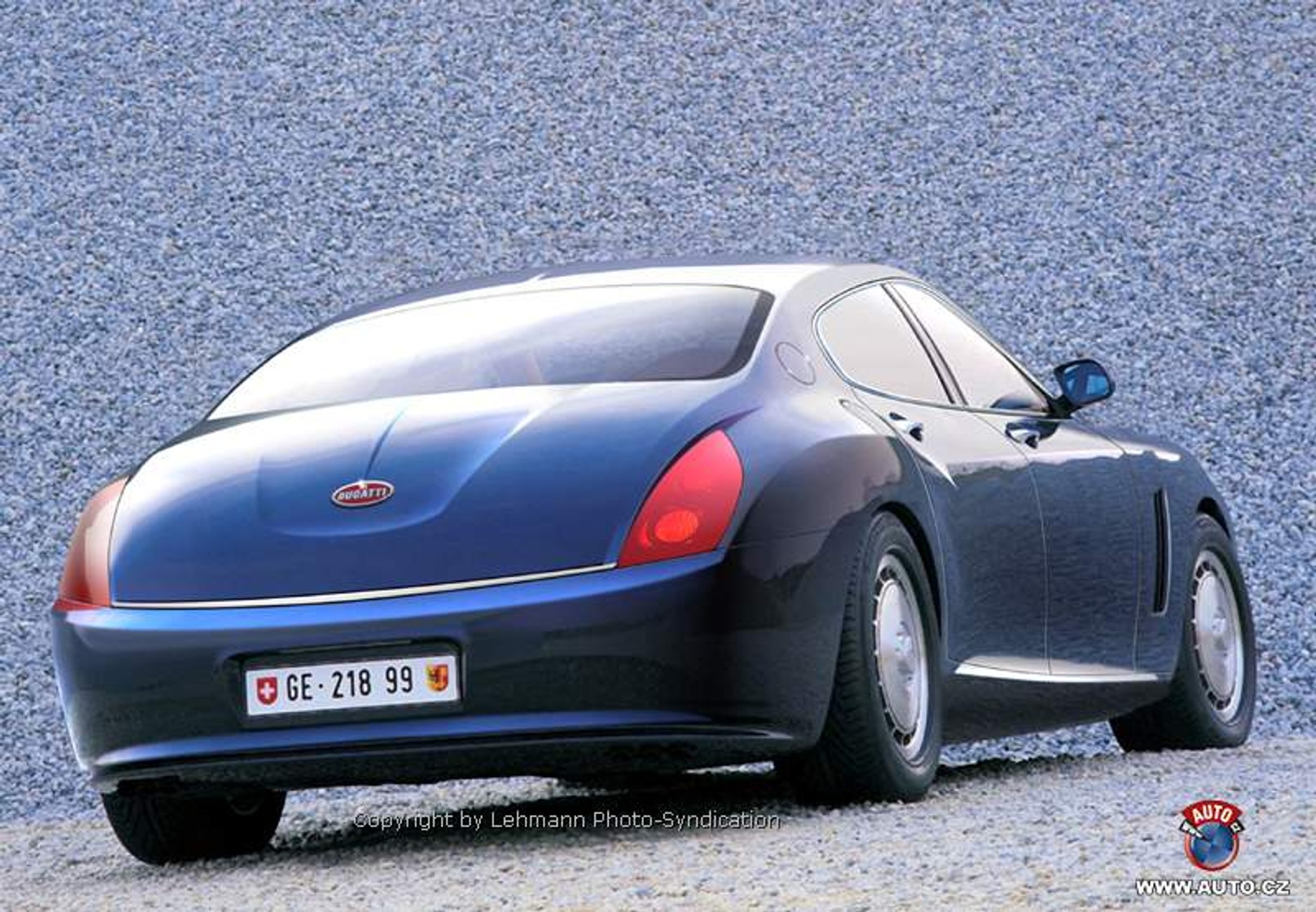 Zdjęcia szpiegowskie: Bugatti myśli o limuzynie na bazie Veyrona