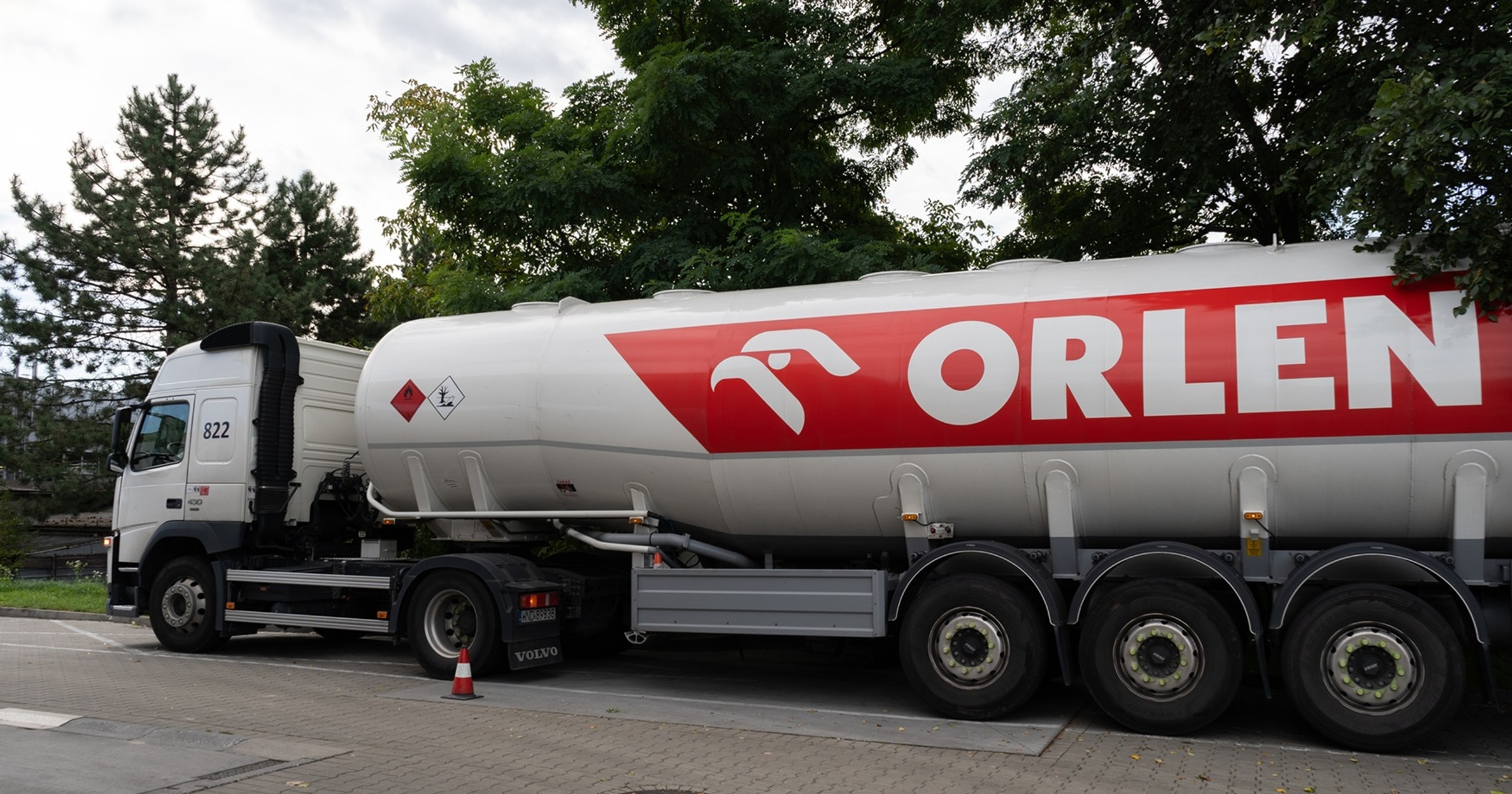 Cysterna z paliwem Orlenu