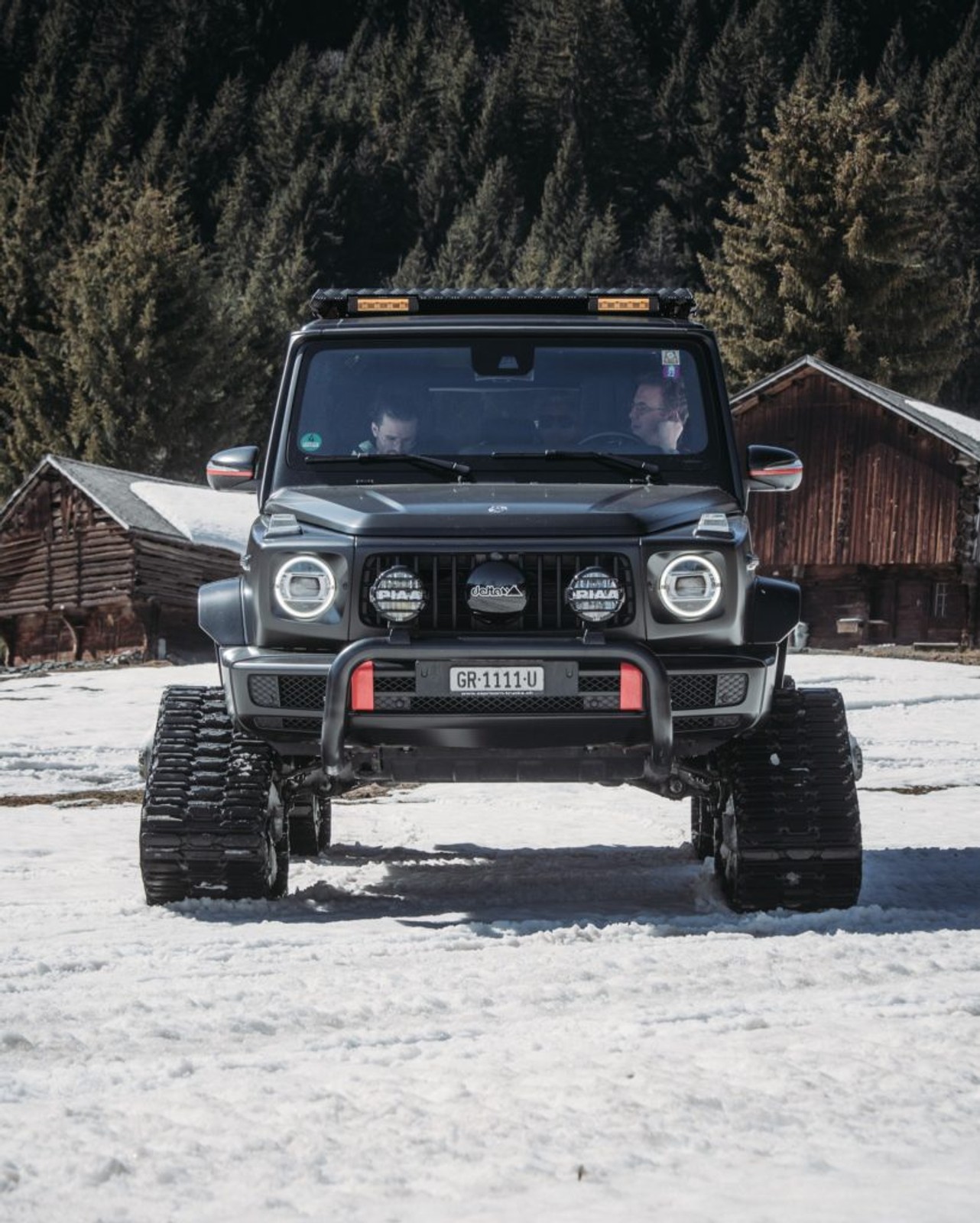 Mercedes G-klasa na gąsienicach