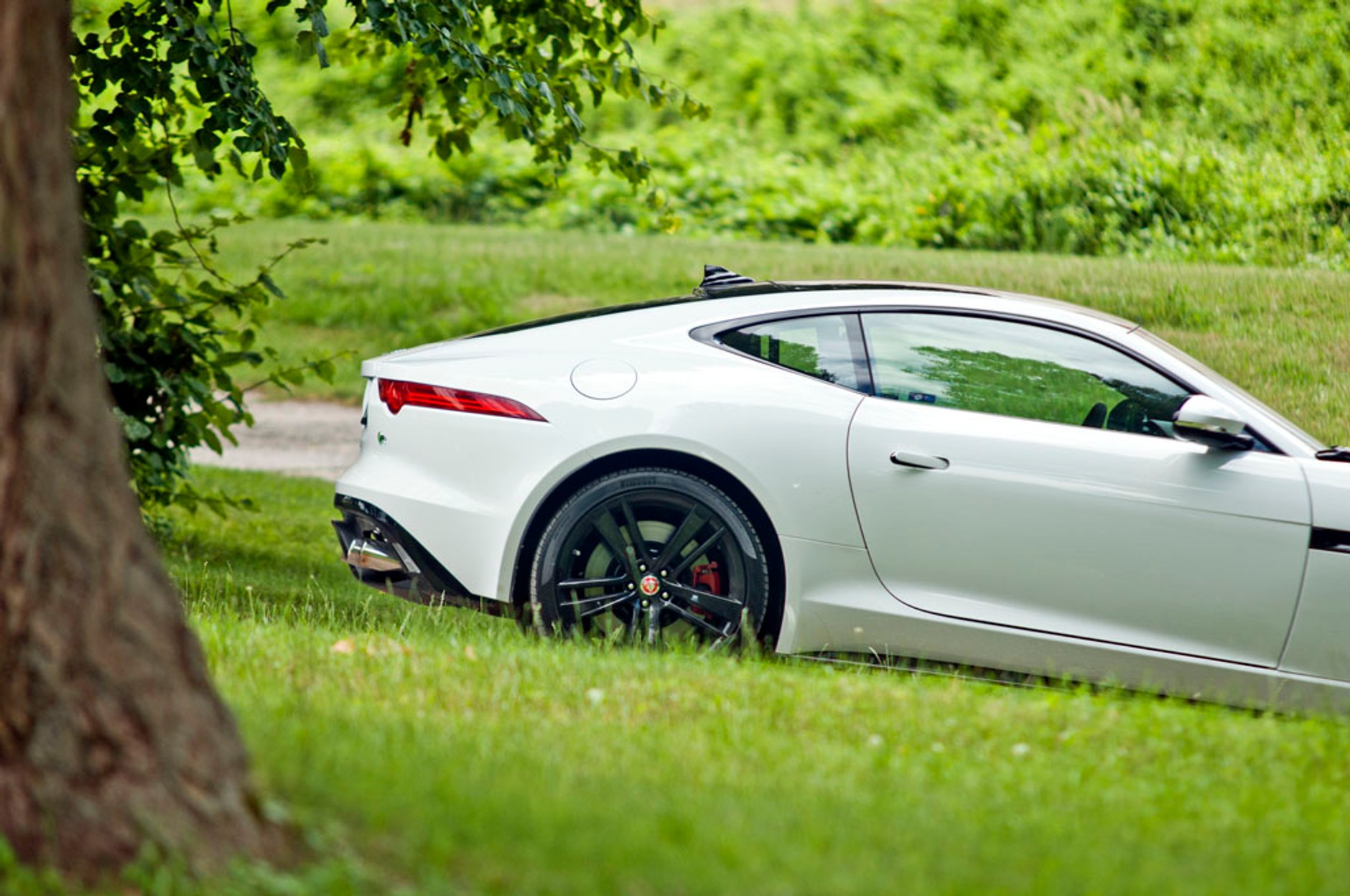 Garaż marzeń: Jaguar F-Type i Land Rover Defender - Brytyjscy łamacze serc