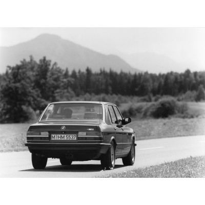 BMW e28 M5