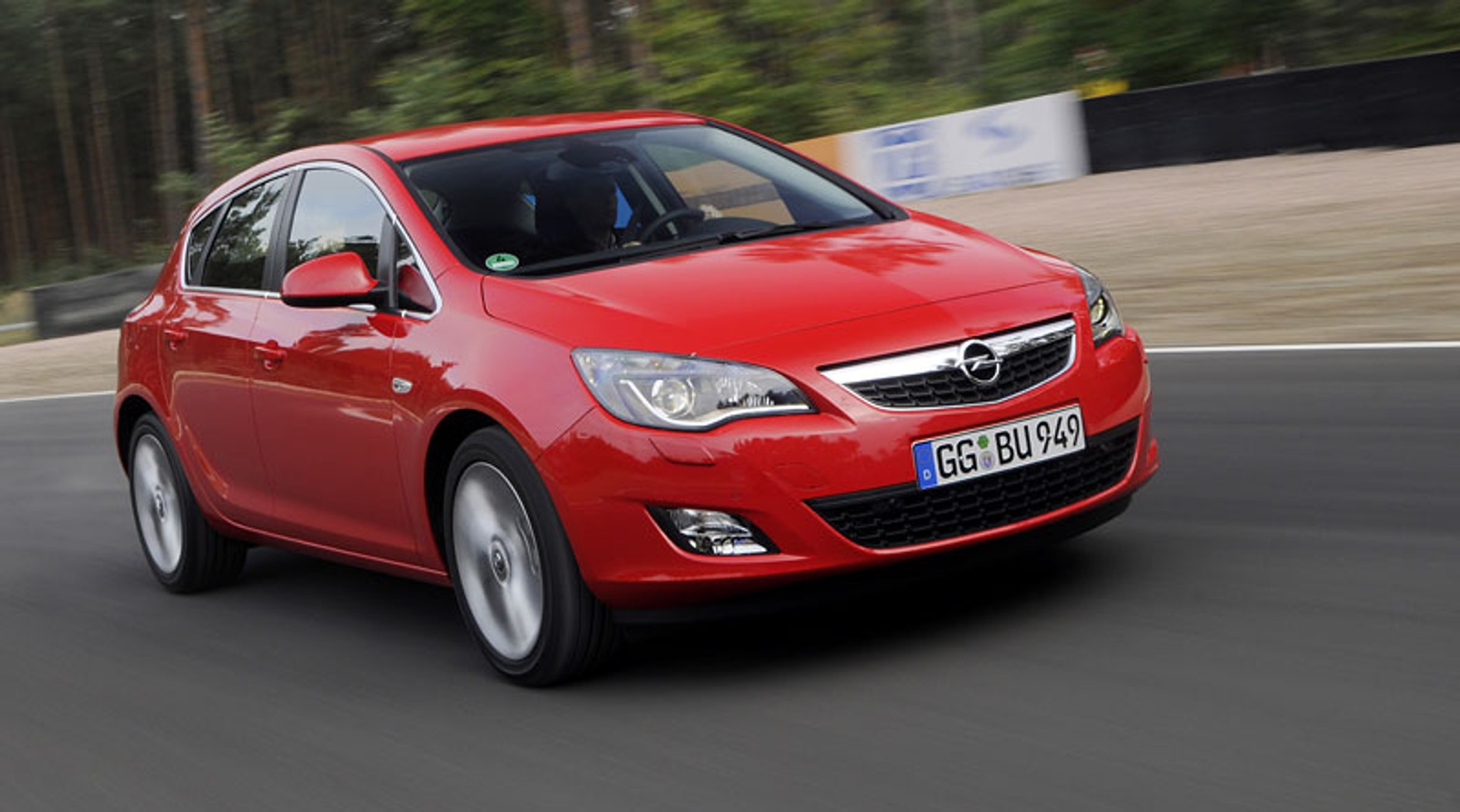 Opel Astra: pierwsze wrażenia z jazdy