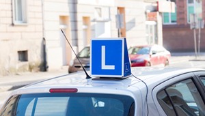 Dusił egzaminatora na prawo jazdy, bo oblał jego syna. Jest wyrok sądu