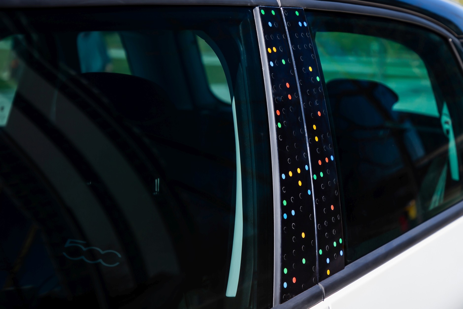 Fiat 500 z serii Hey Google