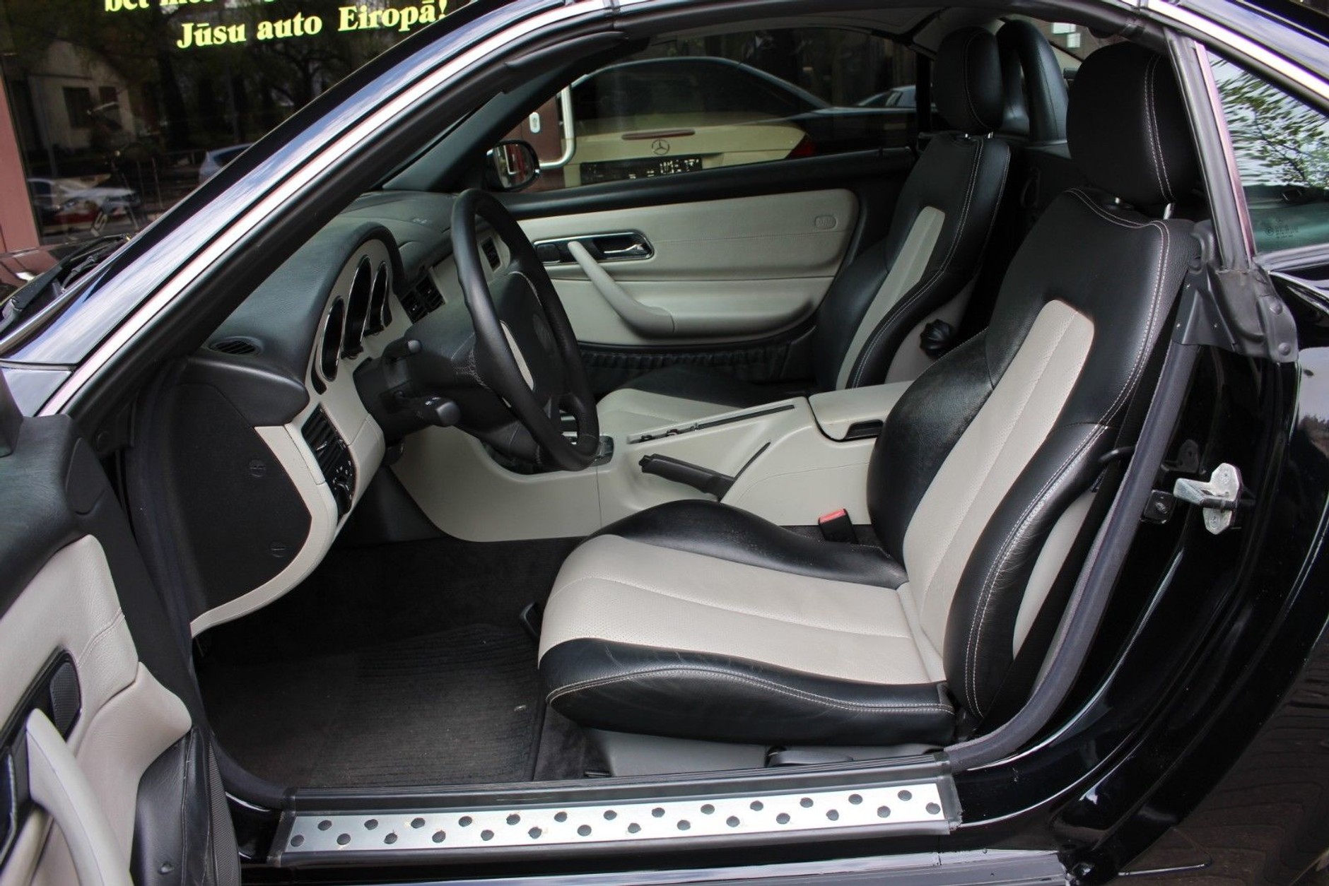 Wołga GAZ 21 - replika z Litwy