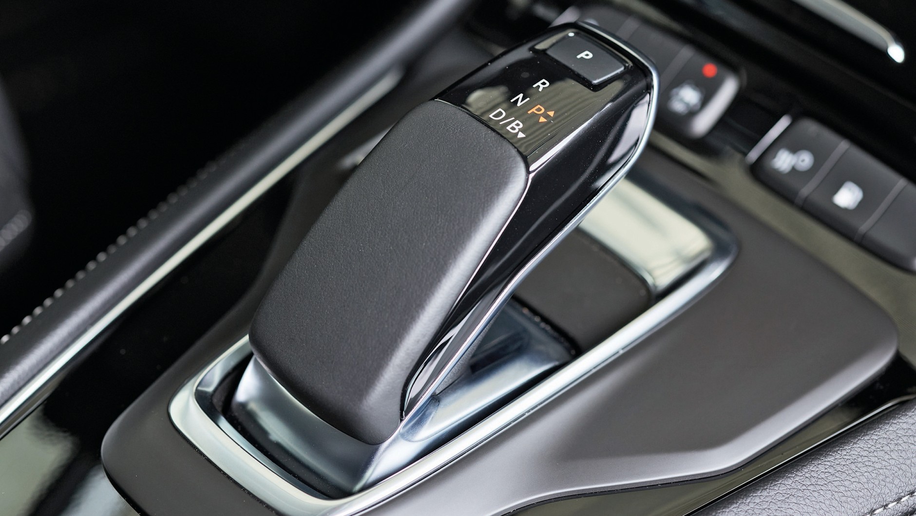 Kia Sportage plug-in kontra Opel Grandland plug-in